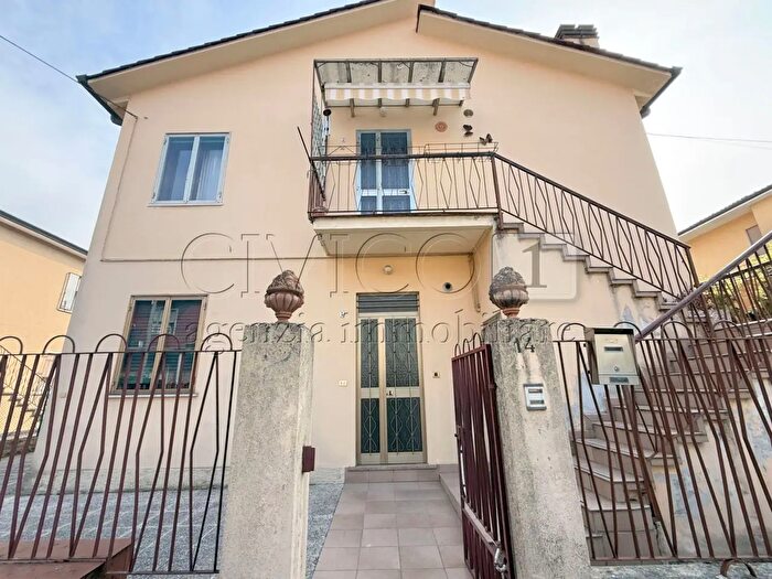 Casa con 7 locali in vendita in Via GPoletto, Vicenza