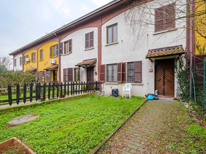 Casa con 5 locali in affitto in Cascina Maria, Cascina Bella, Bressana Bottarone