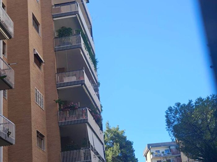 Appartamento quadrilocale in affitto in VIA PAPA INNOCENZO XII, Poggiofranco, Bari