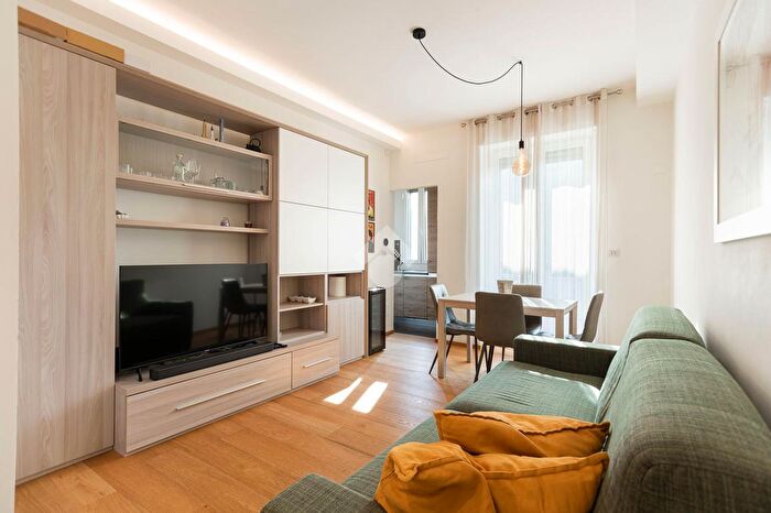 Appartamento bilocale in vendita in Via Giuseppe Cuzzi, Milano