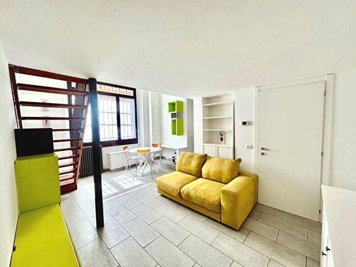 Appartamento bilocale in affitto in Via Eugenio Villoresi, Navigli Darsena, Milano