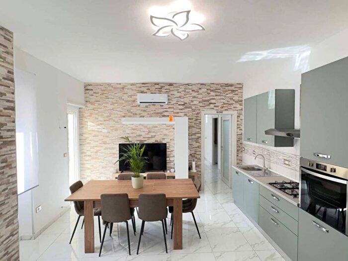 Appartamento con 5 locali in affitto in Via Duca degli Abruzzi, Porcellana, Sassari