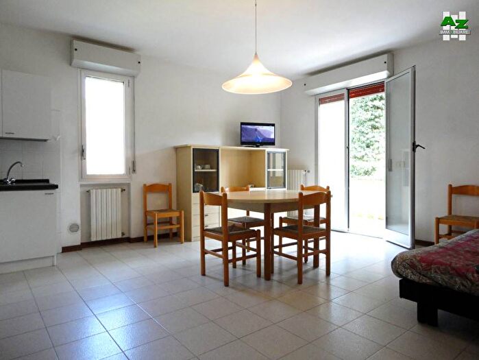 Appartamento trilocale in affitto in Viale dei Pini, Zadina Parco di Ponente, Cesenatico