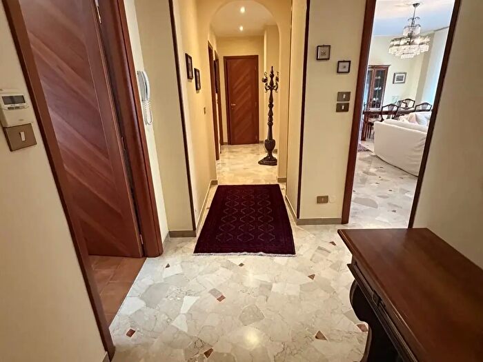 Appartamento con 5 locali in vendita in Via Ninfea, Cusano Milanino