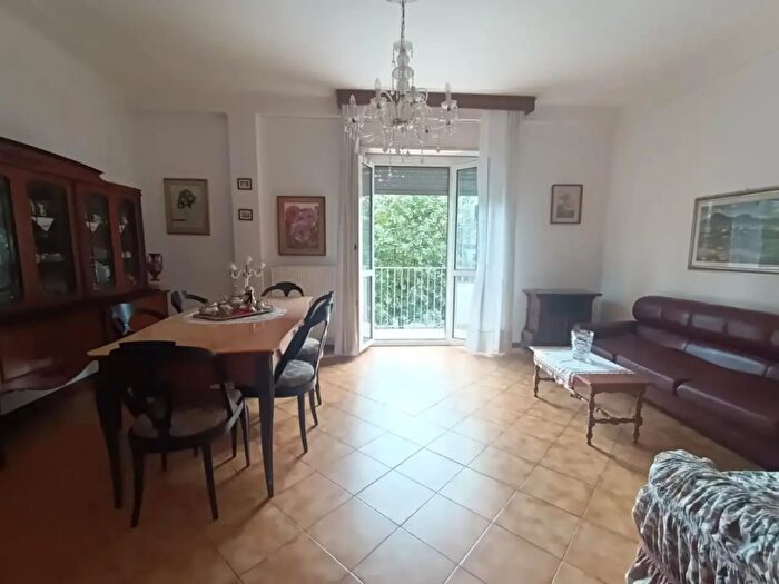 Appartamento quadrilocale in vendita in Carrara