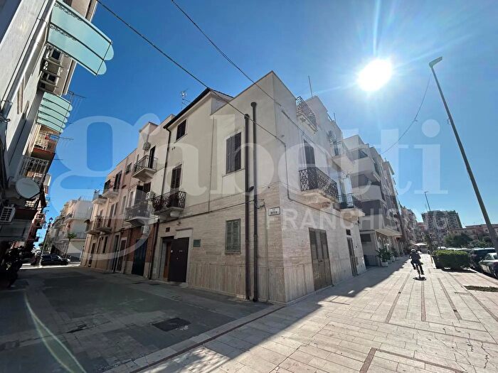 Appartamento trilocale in vendita in Via Difeo, Margherita Di Savoia