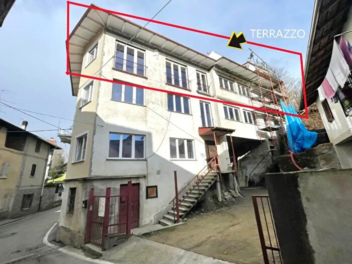 Appartamento quadrilocale in vendita in Via Baraggioni, Borgomanero