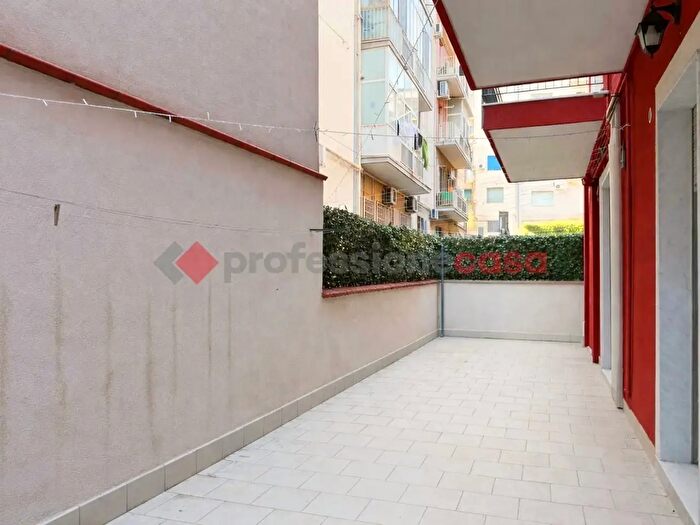 Appartamento trilocale in vendita in Via Raimondo Franchetti, Catania