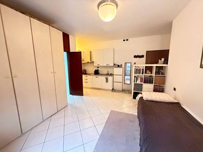 Appartamento monolocale in affitto in Via Piero della Francesca, Sempione, Milano