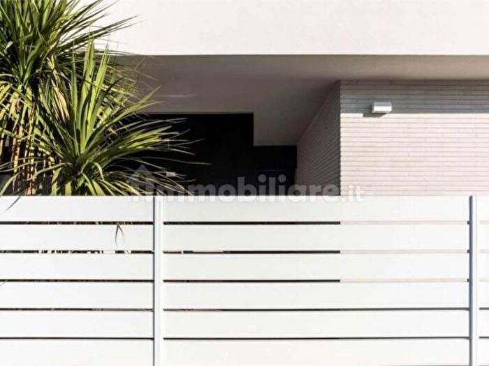 Casa quadrilocale in vendita in Albinea