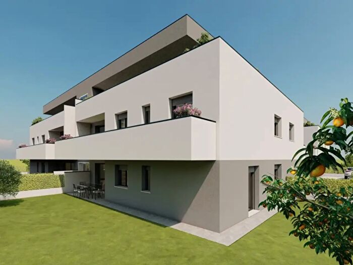 Appartamento quadrilocale in vendita in Via Sandro Pertin Snc, Legnaro