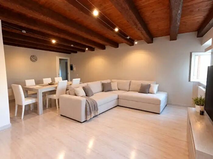 Appartamento quadrilocale in vendita in Via Settemb, Bracciano