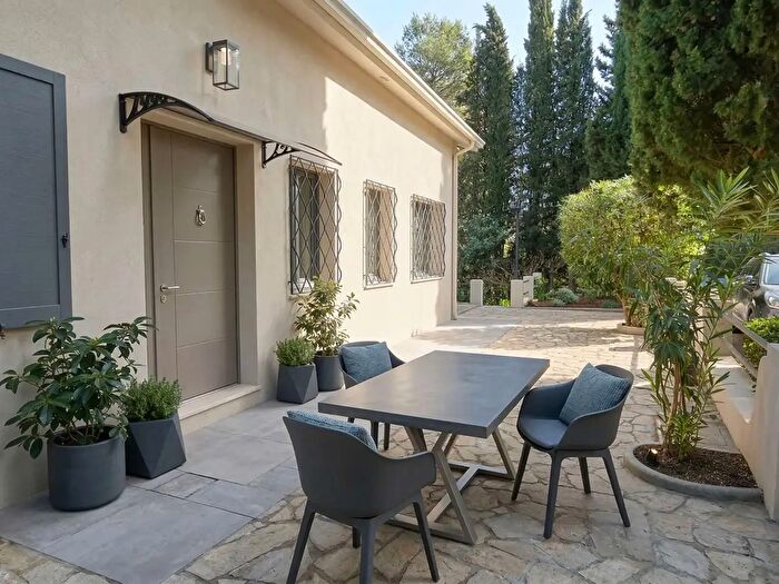 Casa con 14 locali in vendita in Rimini