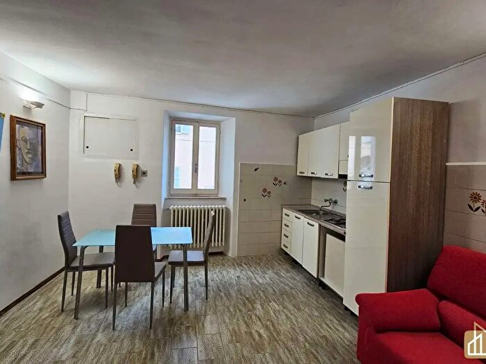 Appartamento quadrilocale in affitto in Camerano