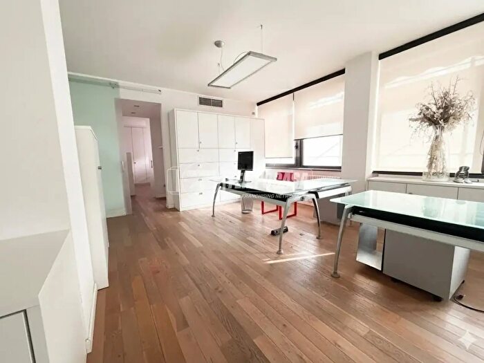 Appartamento con 5 locali in vendita in Desenzano Del Garda