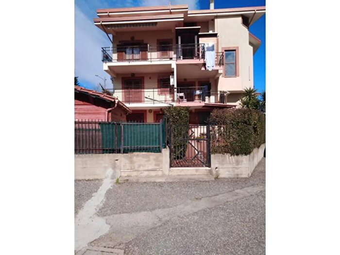 Appartamento quadrilocale in vendita in Via a De Gasperi, Marano Marchesato