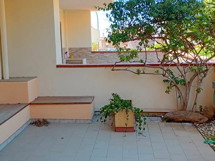 Appartamento trilocale in vendita in Via Lombardia, Castelsardo