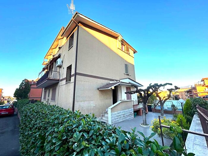 Appartamento bilocale in vendita in Via Nino Bixio, Monterotondo