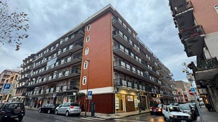 Appartamento quadrilocale in vendita in Piazza Generale Gioacchino Nastasi, Milazzo