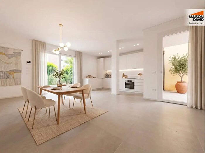 Casa con 5 locali in vendita in Viale Trieste, Vicenza