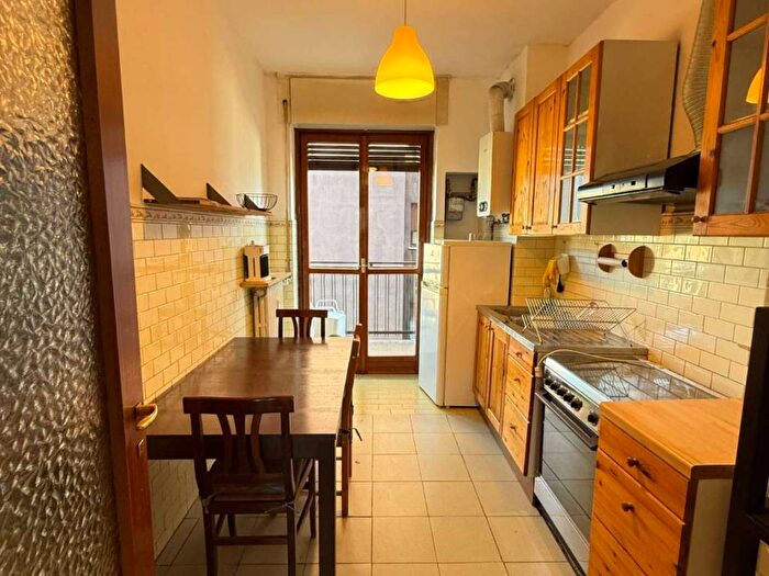 Appartamento quadrilocale in affitto in via Pavia, Ascanio Sforza, Milano