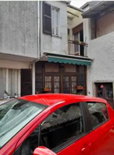 Appartamento con 6 locali in vendita in Vicolo Moia, Orino