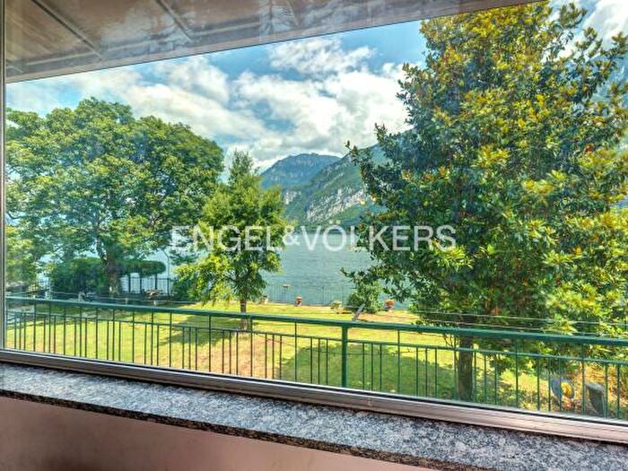 Appartamento quadrilocale in vendita in Valmadrera