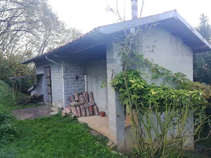 Casa trilocale in vendita in Via per ColognolaCasazza, Casazza