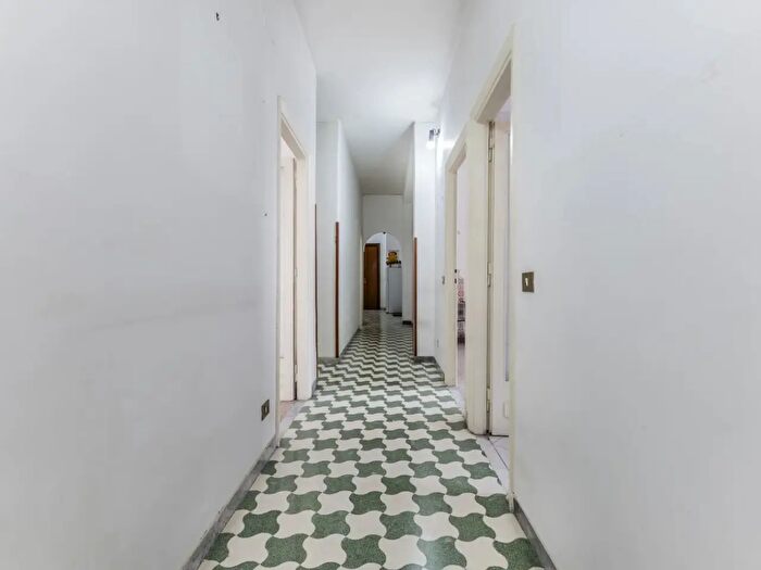 Appartamento quadrilocale in vendita in Via Edoardo Jenner, Roma