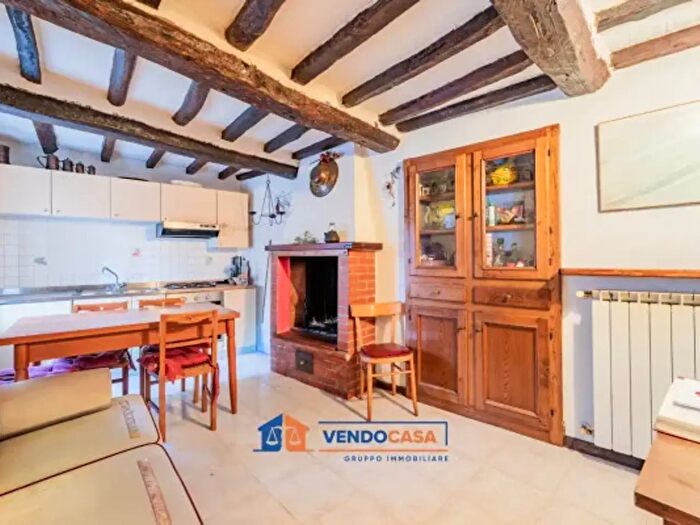 Casa trilocale in vendita in Via Santissima Annunziata, Massa