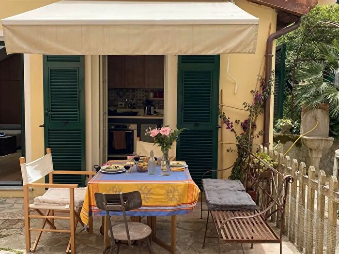 Appartamento quadrilocale in affitto in Via Doria, Lerici