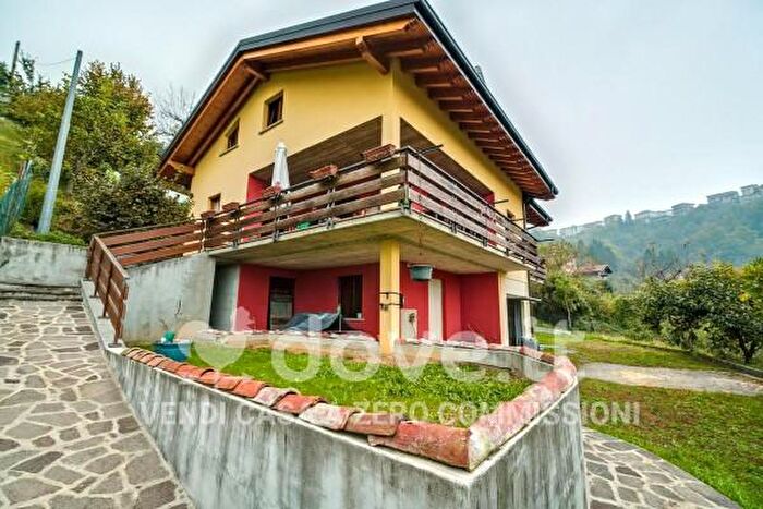 Casa quadrilocale in vendita in Viale alle Fonti Snc, SantOmobono Terme