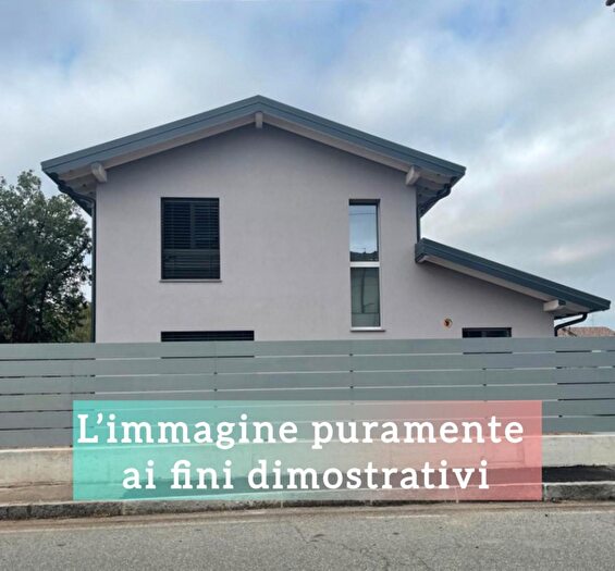 Casa con 5 locali in vendita in Badia Polesine