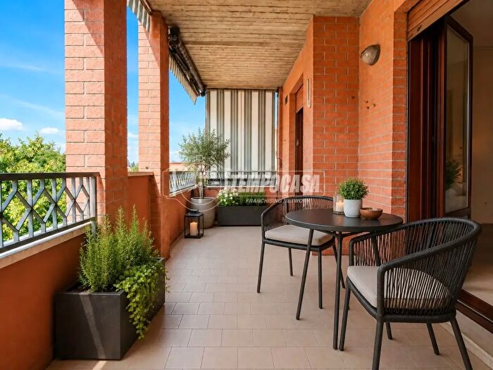 Appartamento trilocale in vendita in Via Caselline, Vignola