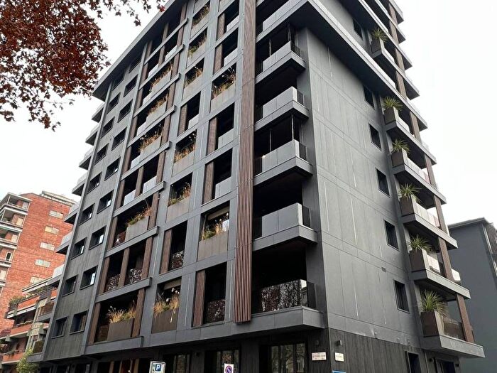 Appartamento con 5 locali in affitto in Corso Alessandro Tassoni, San Donato, Torino