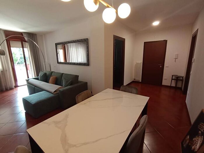 Appartamento con 5 locali in affitto in Stazione, Treviso