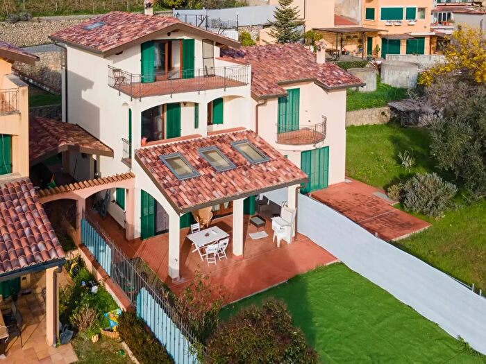 Casa con 10 locali in vendita in Via Ciappin, Ventimiglia