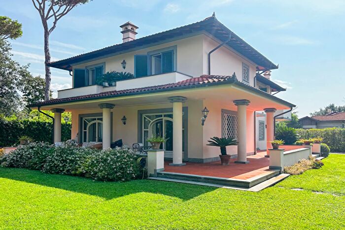 Casa in vendita in Forte Dei Marmi