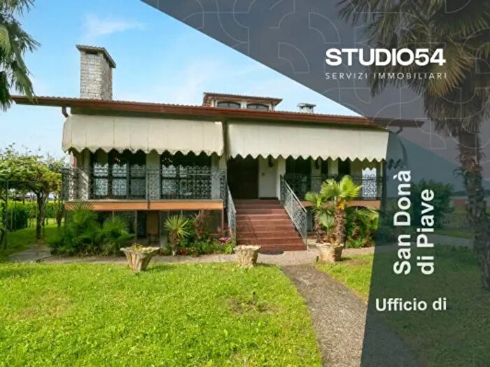 Casa con 6 locali in vendita in Via Tabina, San Dona Di Piave