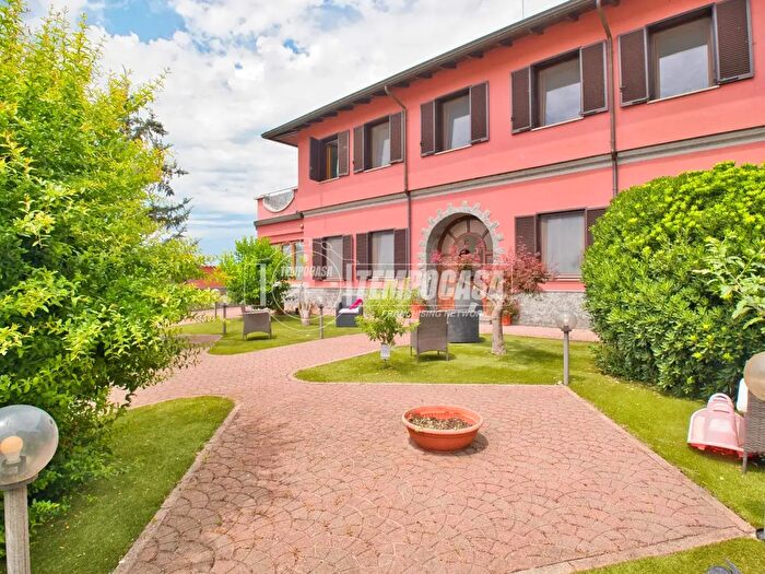Appartamento in vendita in Via alla Chiesa, Casalino