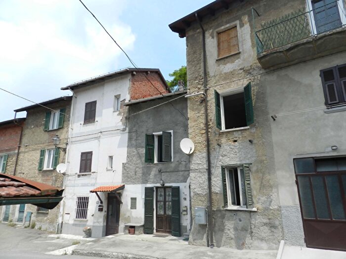 Casa quadrilocale in vendita in Stazzano