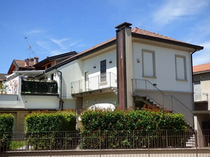 Appartamento bilocale in vendita in Desio