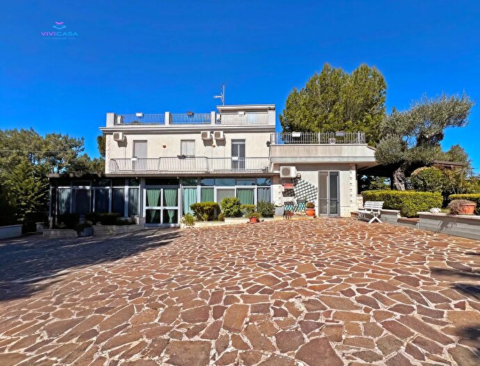 Casa con 5 locali in vendita in Strada Provinciale per Noci Putignano, Noci