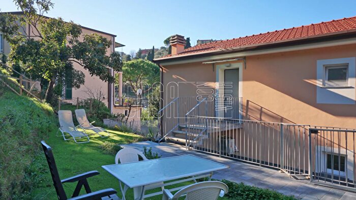 Appartamento bilocale in affitto in Località Guercio, Lerici