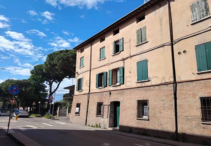 Appartamento trilocale in vendita in Viale Capua, Cervia