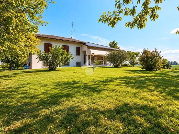 Casa con 5 locali in vendita in Via Ernesto E Fioravante Alvisi, Anzola Dell'Emilia