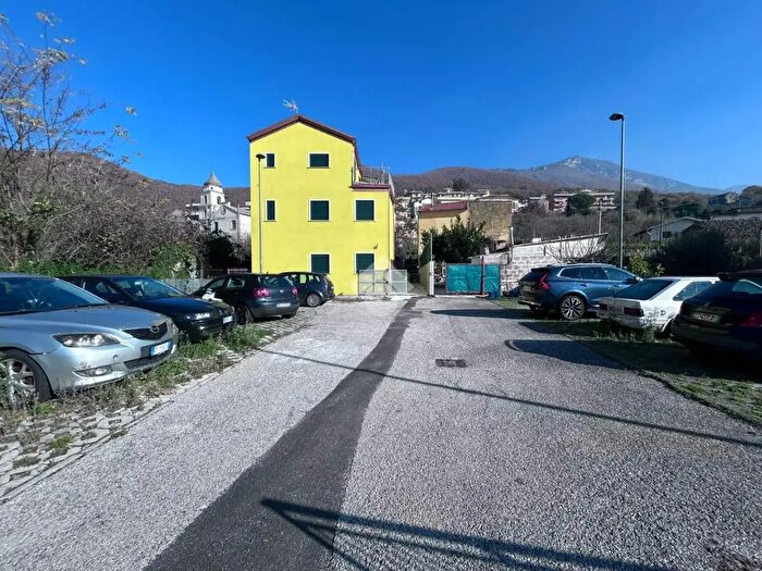 Appartamento trilocale in vendita in Via Chiesa, Fisciano