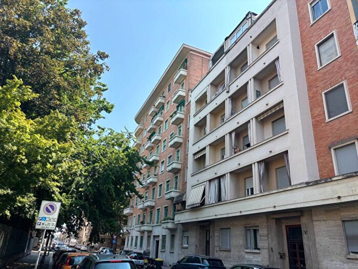 Appartamento trilocale in affitto in Via Gian Domenico Cassini, Crocetta, Torino