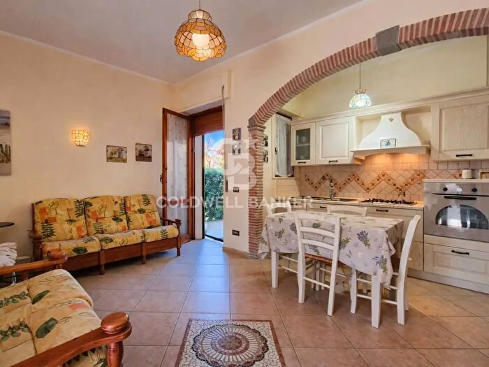 Casa quadrilocale in vendita in Via Caio Duilio, Tarquinia