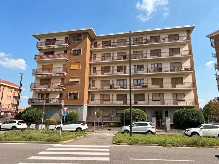 Appartamento trilocale in vendita in Corso Garibaldi, Venaria Reale